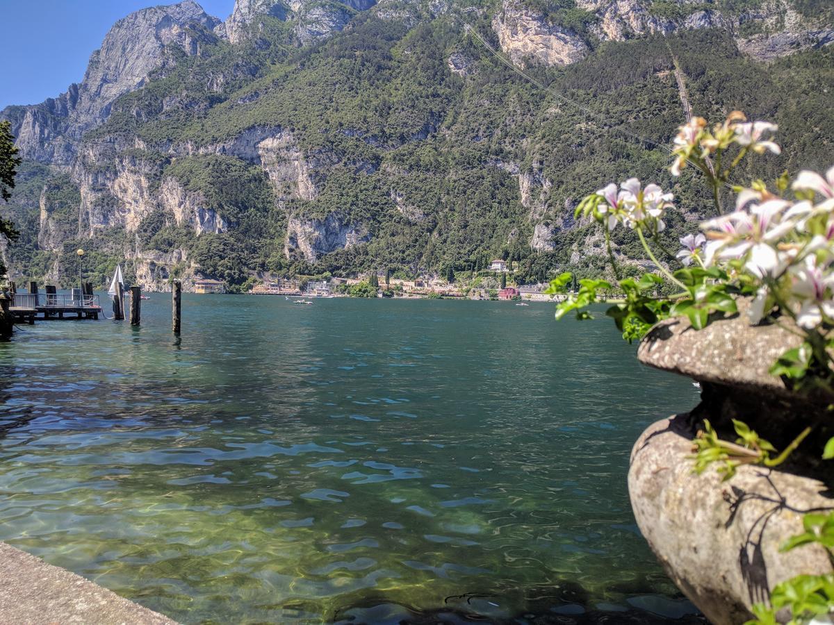 Sembenini Palace Riva del Garda Exteriér fotografie