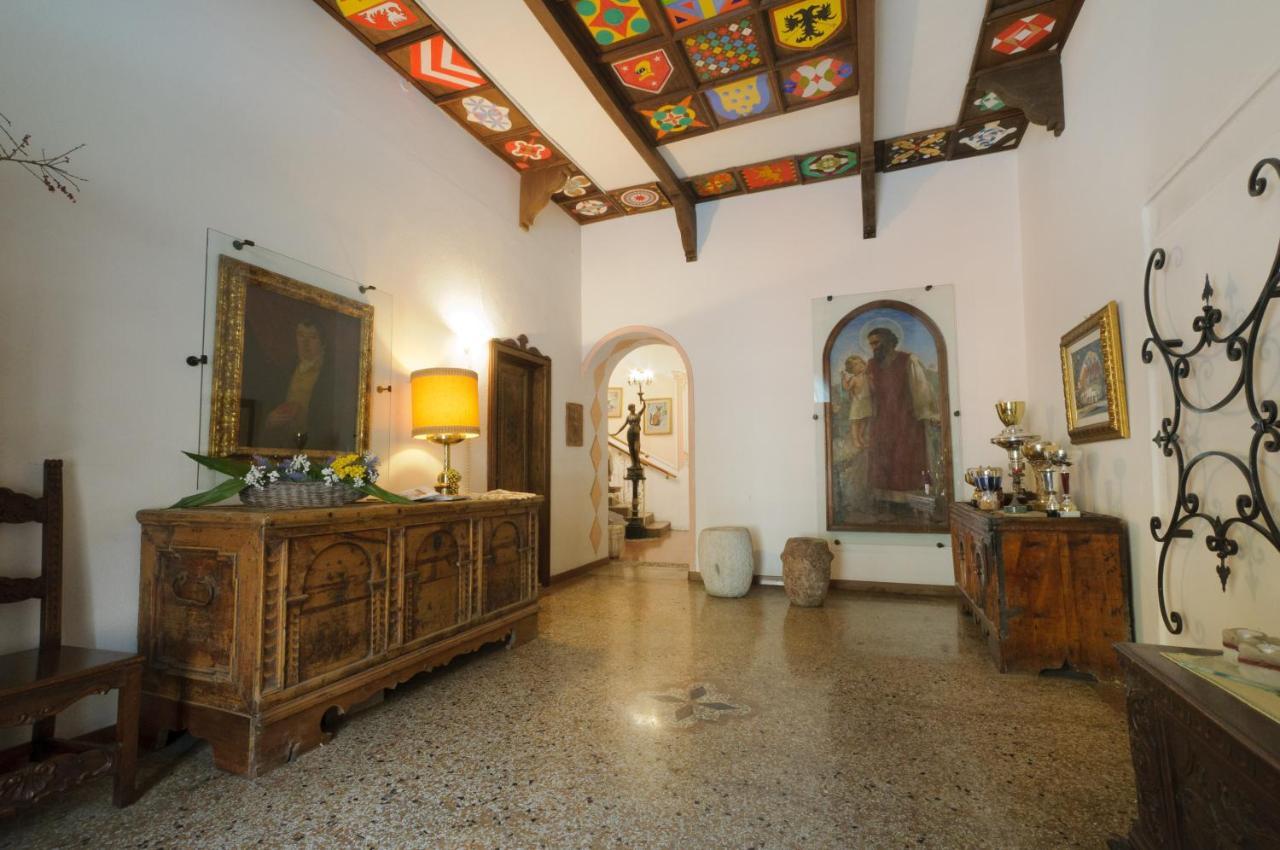 Sembenini Palace Riva del Garda Exteriér fotografie